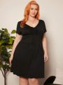 SHEIN CURVE+ Women's Plus Size Simple V-neck Dress