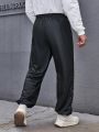 SHEIN Manfinity LEGND Men Skull Print Drawstring Waist Sweatpants