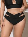 SHEIN Swim Classy Plus Size Women's Solid Color Hollow Out Swim Briefs