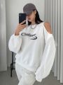 Dazy Star Text Pattern Hollow Out Drop Shoulder Sweatshirt