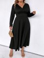 SHEIN LUNE Women's Plus Size Solid Color V-Neck Casual Dress
