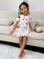 SHEIN Toddler Girls' Casual Knitted Love Heart Print Loose Fit Short Sleeve Round Neck Sleep Dress