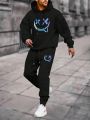 Men's Plus Size Face Print Hoodie With Drawstring And Pants Two Piece Set