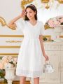 Teen Girl'S Puff Short Sleeve Dress With Button Decoration, Eyelet Embroidery