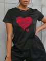 Heart Patterned Round Neck Short Sleeve T-shirt