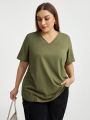 SHEIN Essnce Plus  Size Spring And Summer Clothing New Fashion Casual Loose V-Neck Back Kink Design Point Short-Sleeved T-Shirt