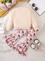 SHEIN Kids SUNSHNE Little Girls' Knitted Round Neck Loose Solid Color Sweatshirt And Knitted Floral Flare Pants Set