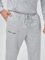 SHEIN Extended Sizes Men Plus Letter Graphic Hoodie & Sweatpants