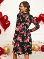 EMERY ROSE Women'S V-Neck Floral Printed Long Sleeve Dress