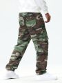 Men's Camouflage Style Cargo Jeans With Multiple Pockets