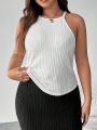 SHEIN CURVE+ Plus Size Women's Halter Neck Top With Crevices Design
