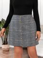 SHEIN Essnce Plus Plaid Print Button Front Skirt