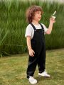 SHEIN Kids EVRYDAY Young Boys' Round Neck Short Sleeve Shirt And Pocket Overalls Two Piece Set, Casual And Comfortable