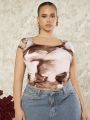 SHEIN BAE Plus Size Women's Mesh Abstract Wasteland Style Brown Pleated Square Neck Short Sleeve Regular Fit T-Shirt