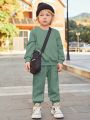 SHEIN Kids EVRYDAY Young Boy Solid Pullover & Sweatpants Set