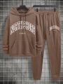 Extended Sizes Men Plus Letter Graphic Kangaroo Pocket Drawstring Hoodie & Sweatpants