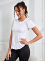 SHEIN Mesh Splice Raglan Sleeve Sports T-Shirt