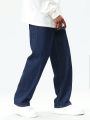 Men's Loose & Straight Leg Jeans With Slanted Pockets