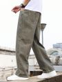 Men Slant Pocket Loose Fit Wide Leg Jeans