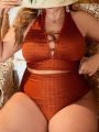 SHEIN Swim Chicsea Plus Size Women'S Solid Color Halter Neck Strap Swimsuit Set