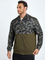 SHEIN Extended Sizes Men Plus Camo Print Zip Up Hoodie