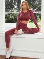 High Stretch Cut Out Seamless Absorbs Sweat Sports Set