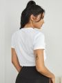 Yoga Trendy Letter Graphic Breathable Mesh Crop Sports Tee