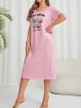 Women's Nightdress With Flower And Word Pattern