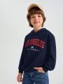 SHEIN Kids EVRYDAY Boys' Casual Letter Printed Hoodie Sweatshirt