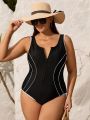 SHEIN Swim Basics Plus Size Zipper Front One Piece Swimsuit With Splice Edge Detail