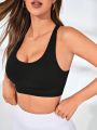 Yoga Basic Ladies' Seamless Sports Bra With Adjustable Criss-Cross Lettered Strap