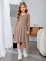 SHEIN Girls' Knitted Solid Color Casual Dress With Round Neck And Slim Fit