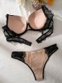 Contrast Lace Underwire Lingerie Set