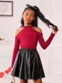 SHEIN Kids Cooltwn Big Girls' Solid Color Off-shoulder Long Sleeve Top With Pu Leather Skirt