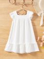 SHEIN Kids QTFun Little Girls' Woven Patchwork Embroidery And Lace Trim Square Neckline Short Sleeve Dress