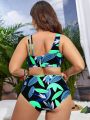 SHEIN Swim Vcay Plus Size Women's Two-piece Swimsuit With Leaf Pattern