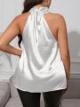 SHEIN Privé Plus Size Women's Sleeveless Cross V-neck Blouse Made Of Satin Fabric