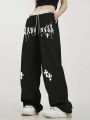 Men Cross & Letter Graphic Drawstring Waist Sweatpants