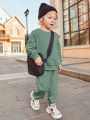 SHEIN Kids EVRYDAY Young Boy Solid Pullover & Sweatpants Set