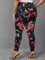 SHEIN CURVE+ Plus Size Women's Floral Pattern Cropped Leggings