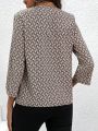 SHEIN LUNE Women's Geometric Pattern Printed Rolled Sleeve Shirt
