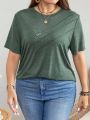 SHEIN LUNE Plus Size Round Neck T-Shirt With Button Details