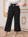 SHEIN Modely Plus Size Contrast Color Embroidered Button Detail Flare Pants