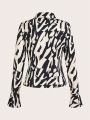 SHEIN Privé Ladies' Full Printed Pintuck Shirt