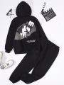 SHEIN Teenage Boys' Casual Loose Character Letter Print Hoodie And Jogger Pants Set