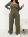 SHEIN Frenchy Women's Plus Size Solid Color Knit Ribbed Casual Two-piece Set