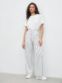 SHEIN BIZwear Ladies' Vertical Stripe Trousers With Slanted Pockets