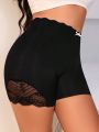 Plus Size Lace Patchwork Mid-waist Panties