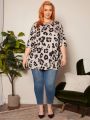 SHEIN CURVE+ Plus Size Women's Leopard Print T-shirt