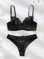 Women'S Lace Trimmed Butterfly Decorated Lingerie Set